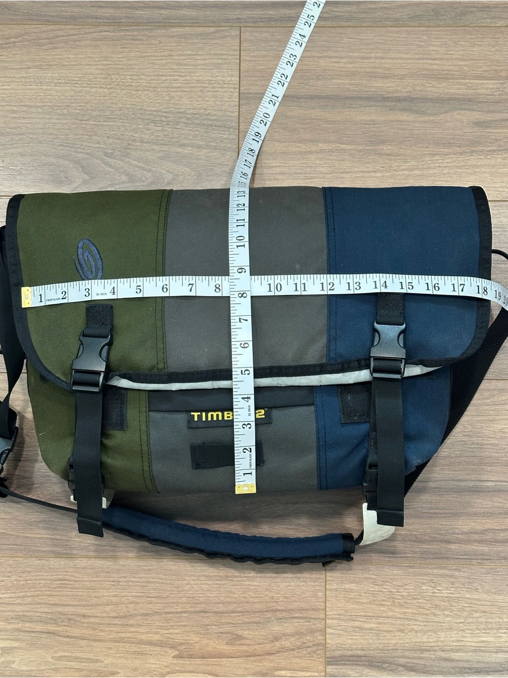 Timbuk2 Messenger Bag in Green/Gray/Blue Size Medium - Picture 11 of 11